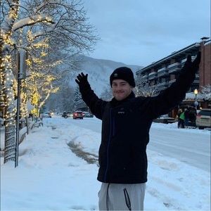 Meet your Posher, Daniel